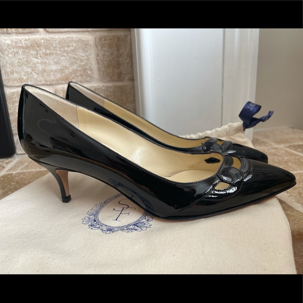 Sarah Flint NEW pumps, size 6.5. Comes with original dust bag.